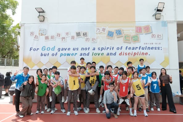 早前中三級舉行班際閃避球比賽，各班同學全力以赴，展現拼勁及團隊精神，加深彼此的默契及友誼。同時連場精彩對決歡呼不絕，亦為校園帶來活力！