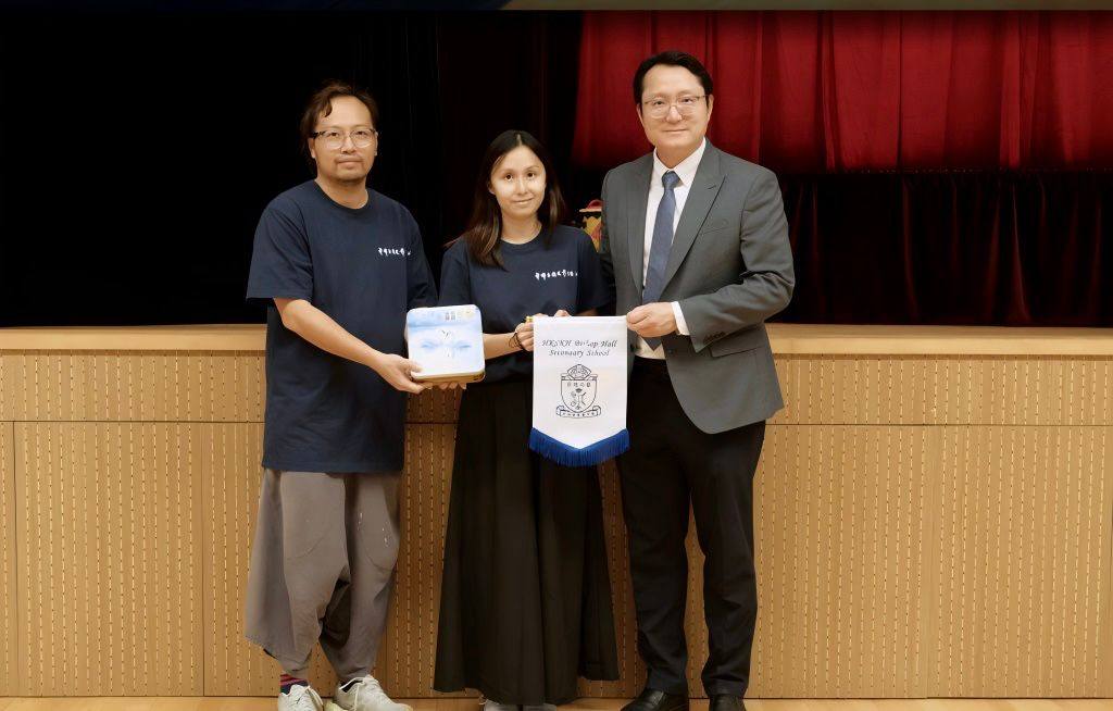 本校邀請黃暉木偶皮影劇團到校，舉辦為期一週的「中國傳統木偶皮影展」。