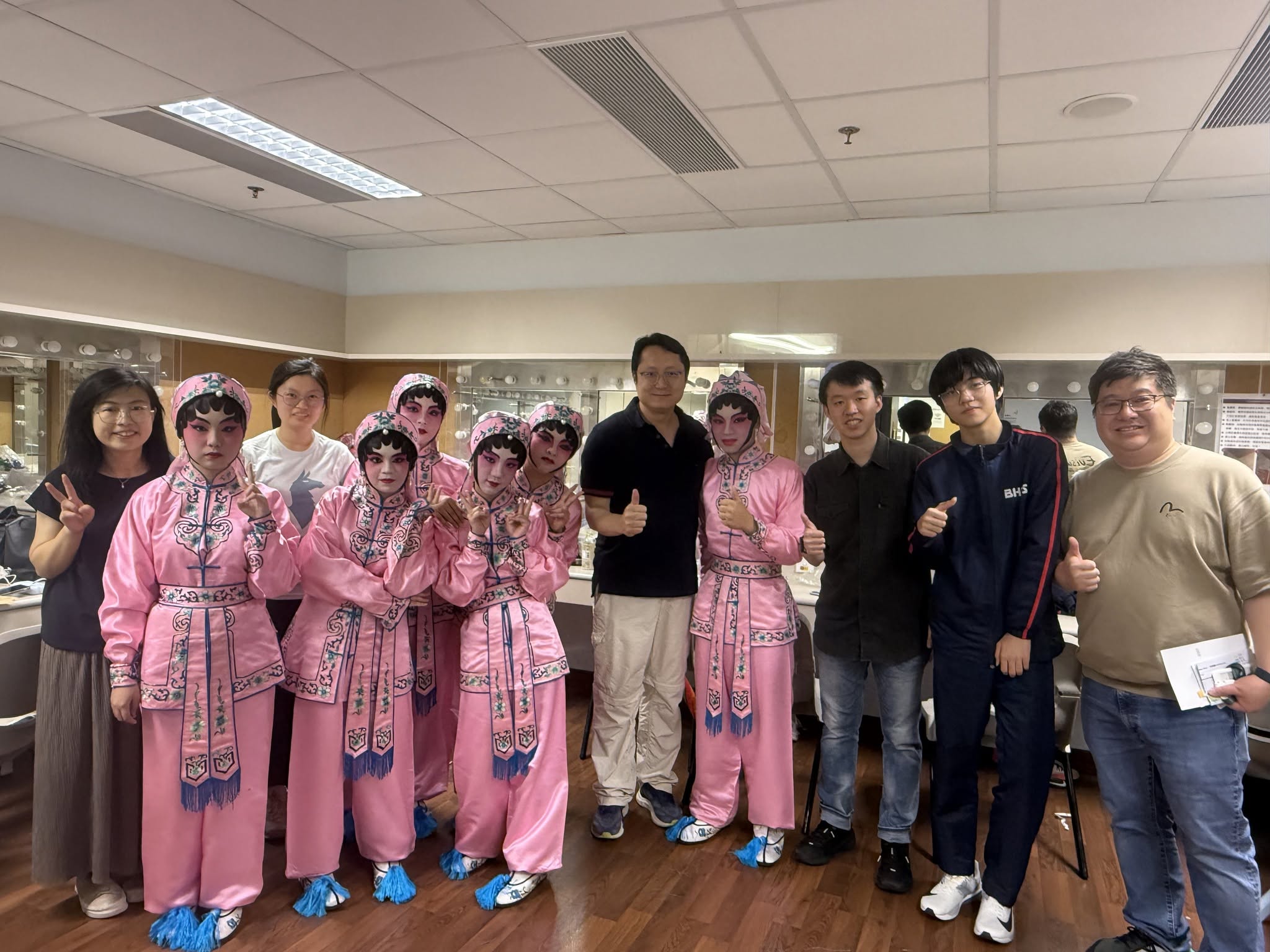 學校本年度參與康文署「少年登台：學校演藝實踐計劃」，與藝團攜手，持續培育學生成為粵劇新星 - 圖片 2